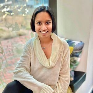 Meet your Posher, Pia